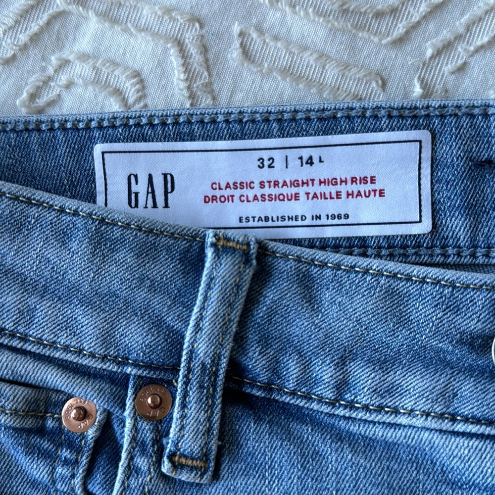 GAP Jean straight high rise